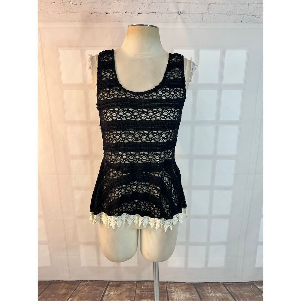 A’Reve Black Ivory Lace Crochet Trim Scoop Neck Peplum Tank Top Size Small